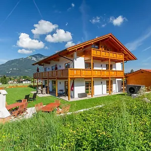  Apartment Chiemgauferienwohnungen - Maier