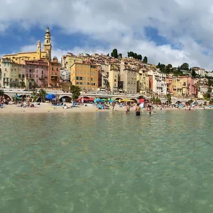 mansfield-vue-carte-postale-terrasse-piscine-calme-port.fr-provencehotel.com/